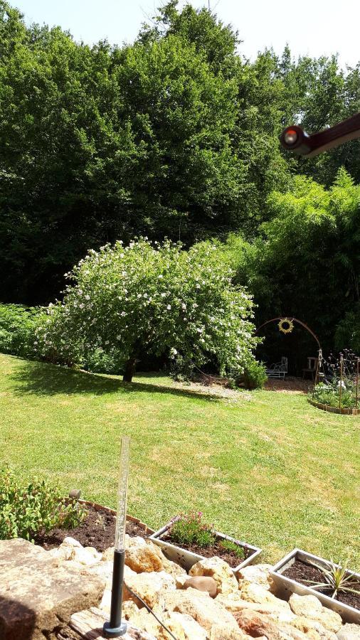 Bed and Breakfast Cudoille Armous-et-Cau Exterior foto
